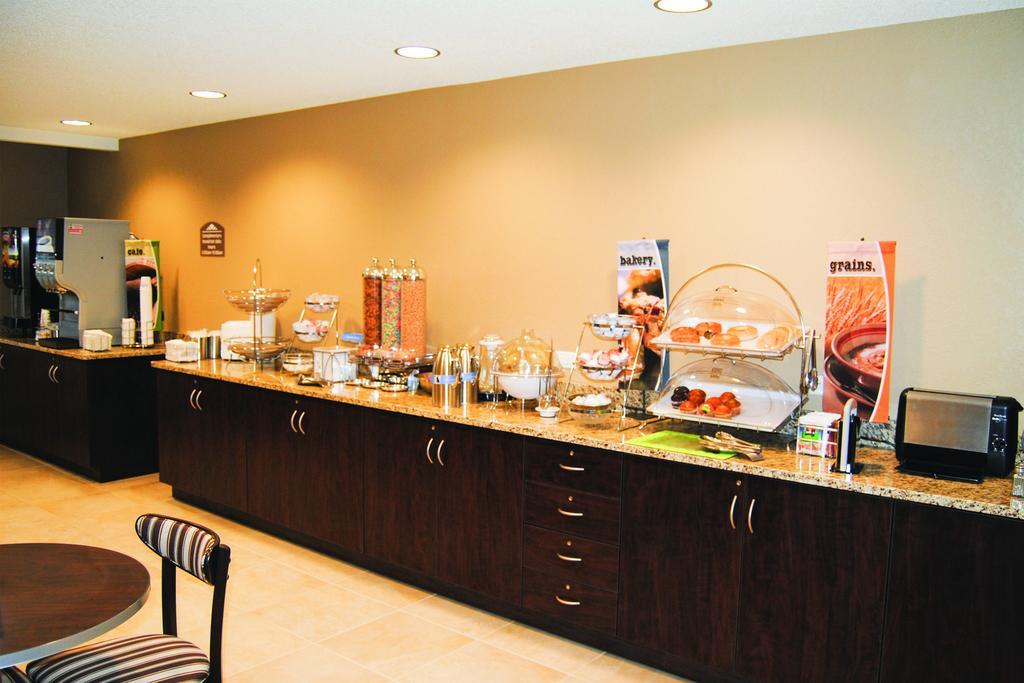 Microtel Inn & Suites By Wyndham Mineral Wells/Parkersburg Eksteriør billede