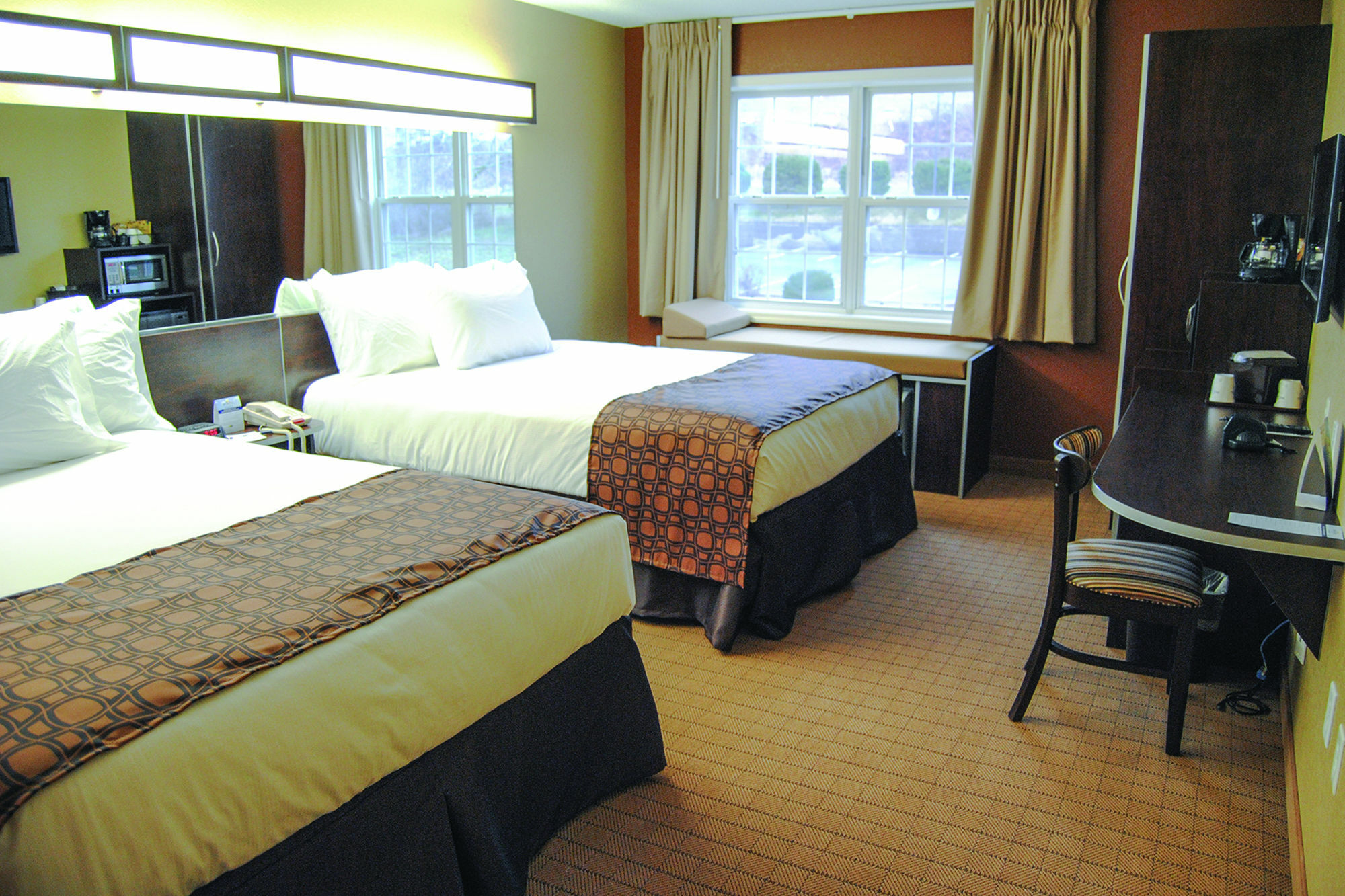 Microtel Inn & Suites By Wyndham Mineral Wells/Parkersburg Eksteriør billede